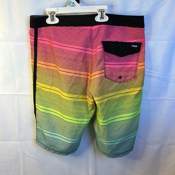 Men’s Hurley Swim Trunks - Picture 2 of 4